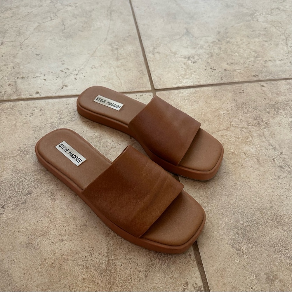 Steve Madden Tan Leather Slide Mule